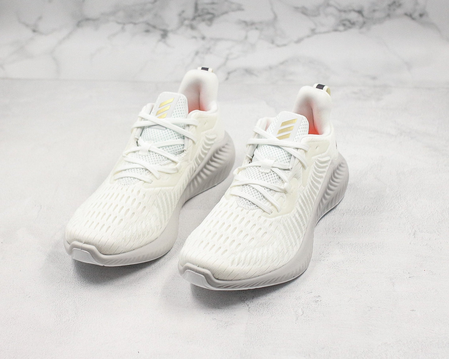 ADIDAS ALPHABOUNCE - WHITE