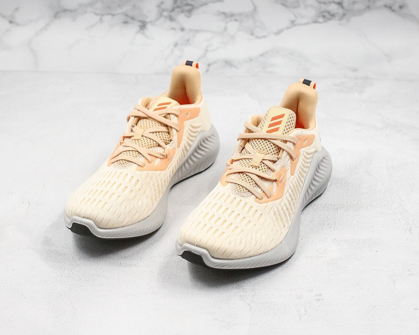 ADIDAS ALPHABOUNCE - VANILLA