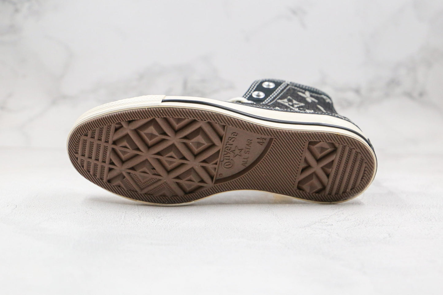 Converse X Louis Vuitton Chuck