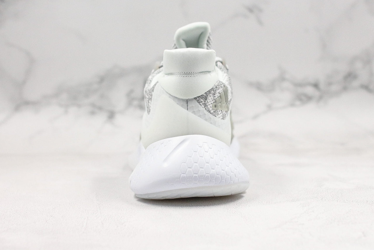 ADIDAS ALPHABOUNCE x YEEZY BOOST - WHITE SAND