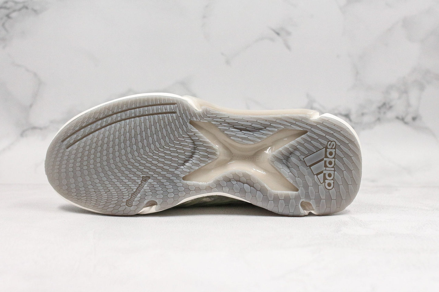 ADIDAS ALPHABOUNCE x YEEZY BOOST - TUNDRA