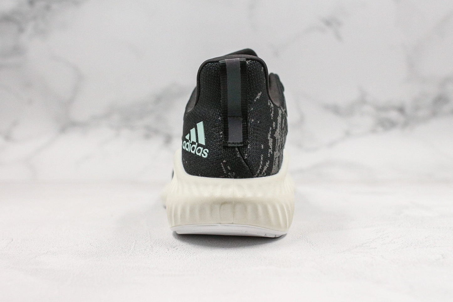 ADIDAS ALPHABOUNCE - BLACK
