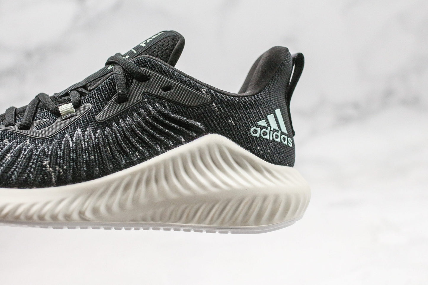 ADIDAS ALPHABOUNCE - BLACK