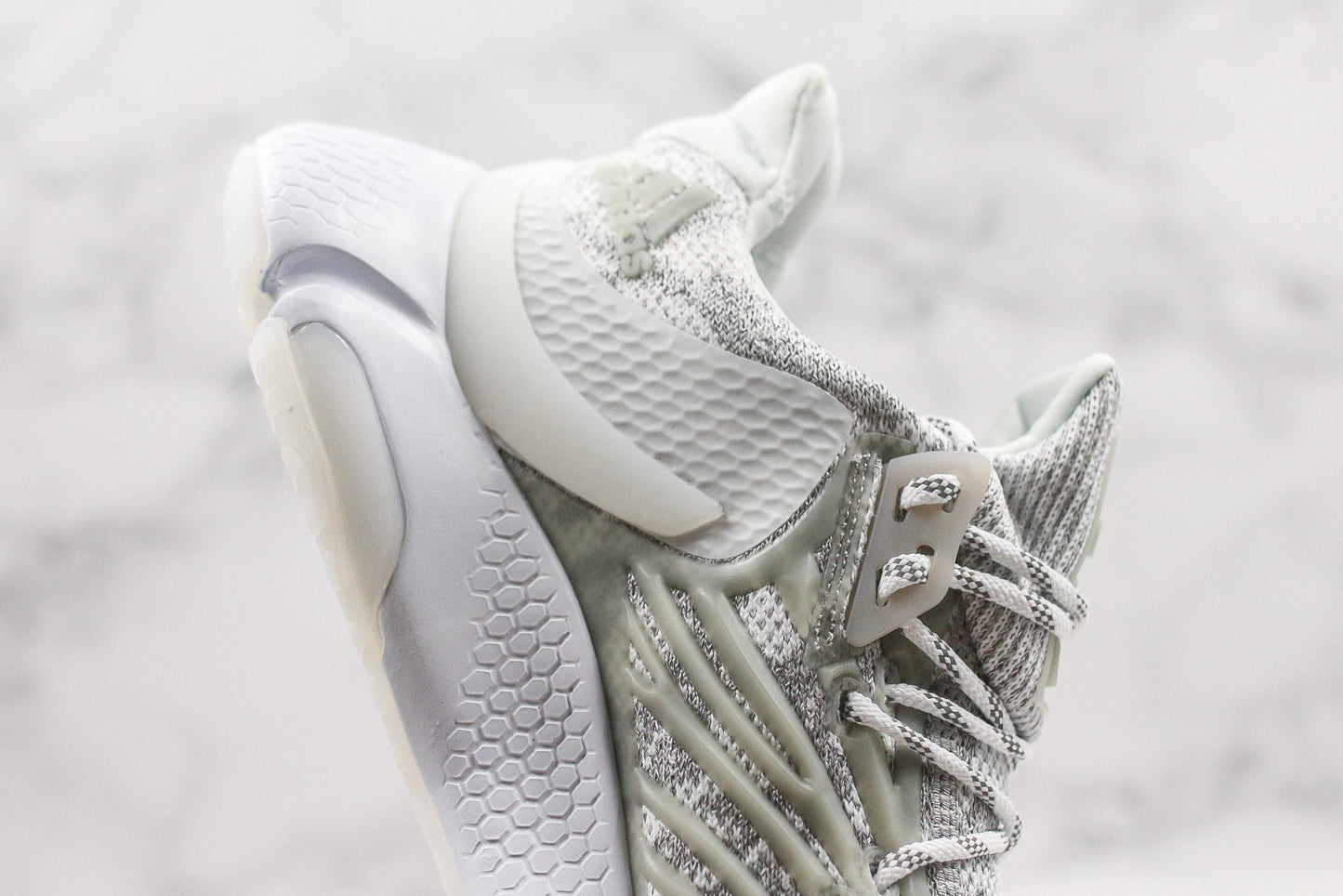 ADIDAS ALPHABOUNCE x YEEZY BOOST - WHITE SAND