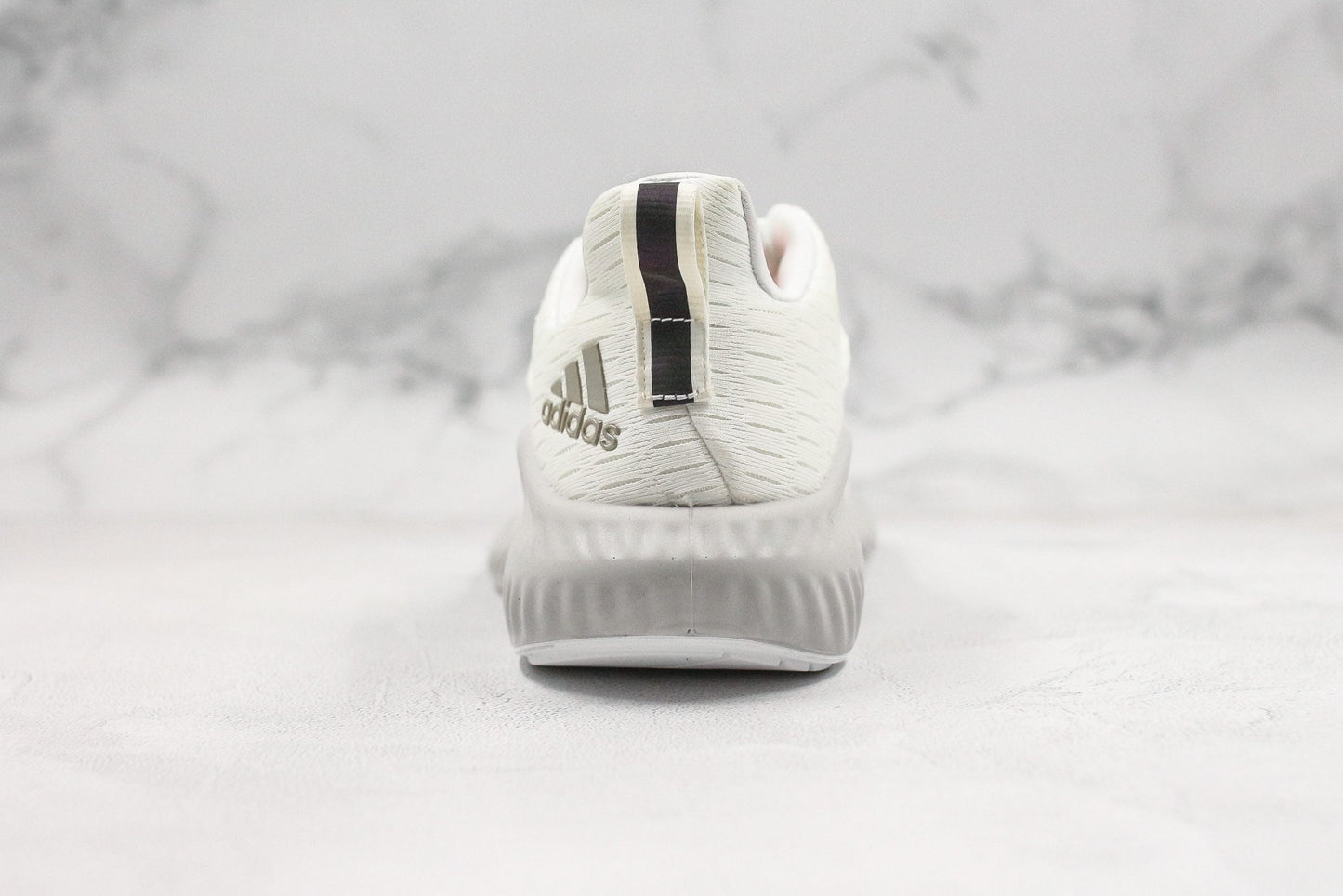 ADIDAS ALPHABOUNCE - WHITE