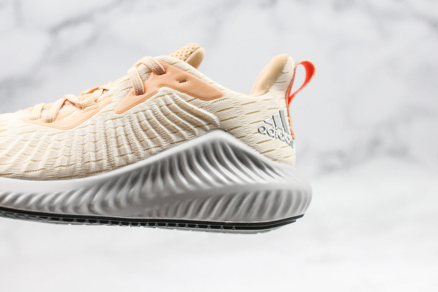 ADIDAS ALPHABOUNCE - VANILLA