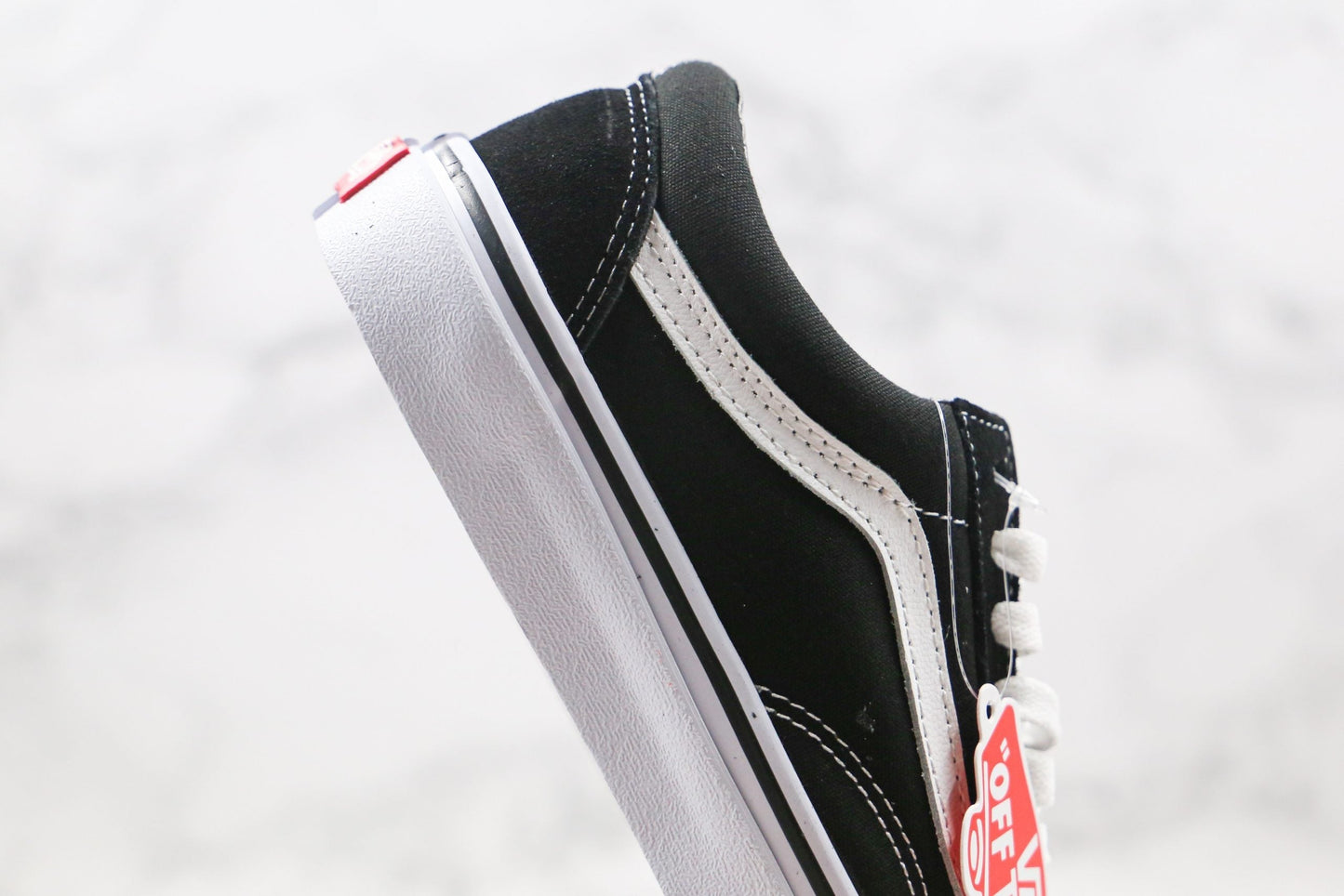 VANS - BLACK