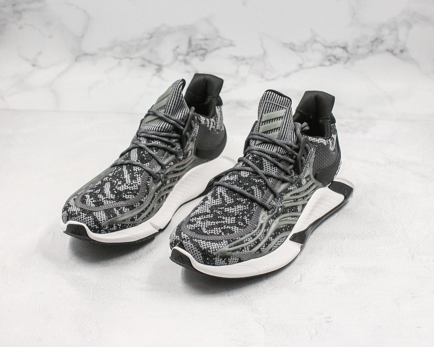 ADIDAS ALPHABOUNCE x YEEZY BOOST - DARK GREY