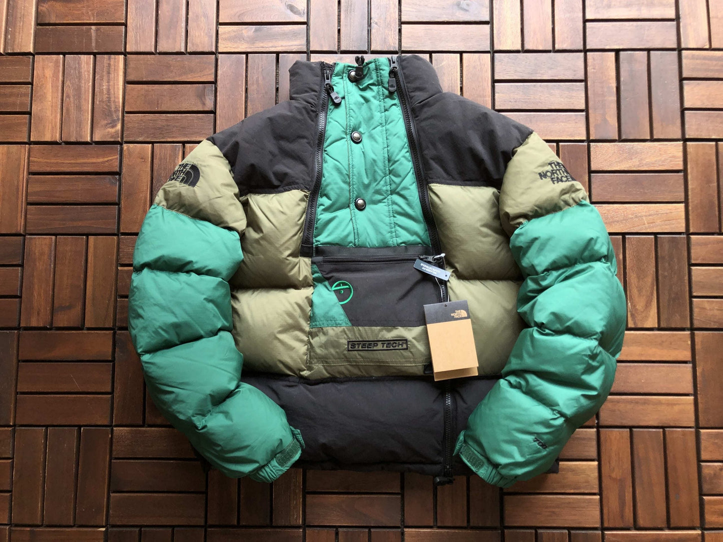 THΕ NΟΓTH FΛ℃Ε X DOWN JACKET