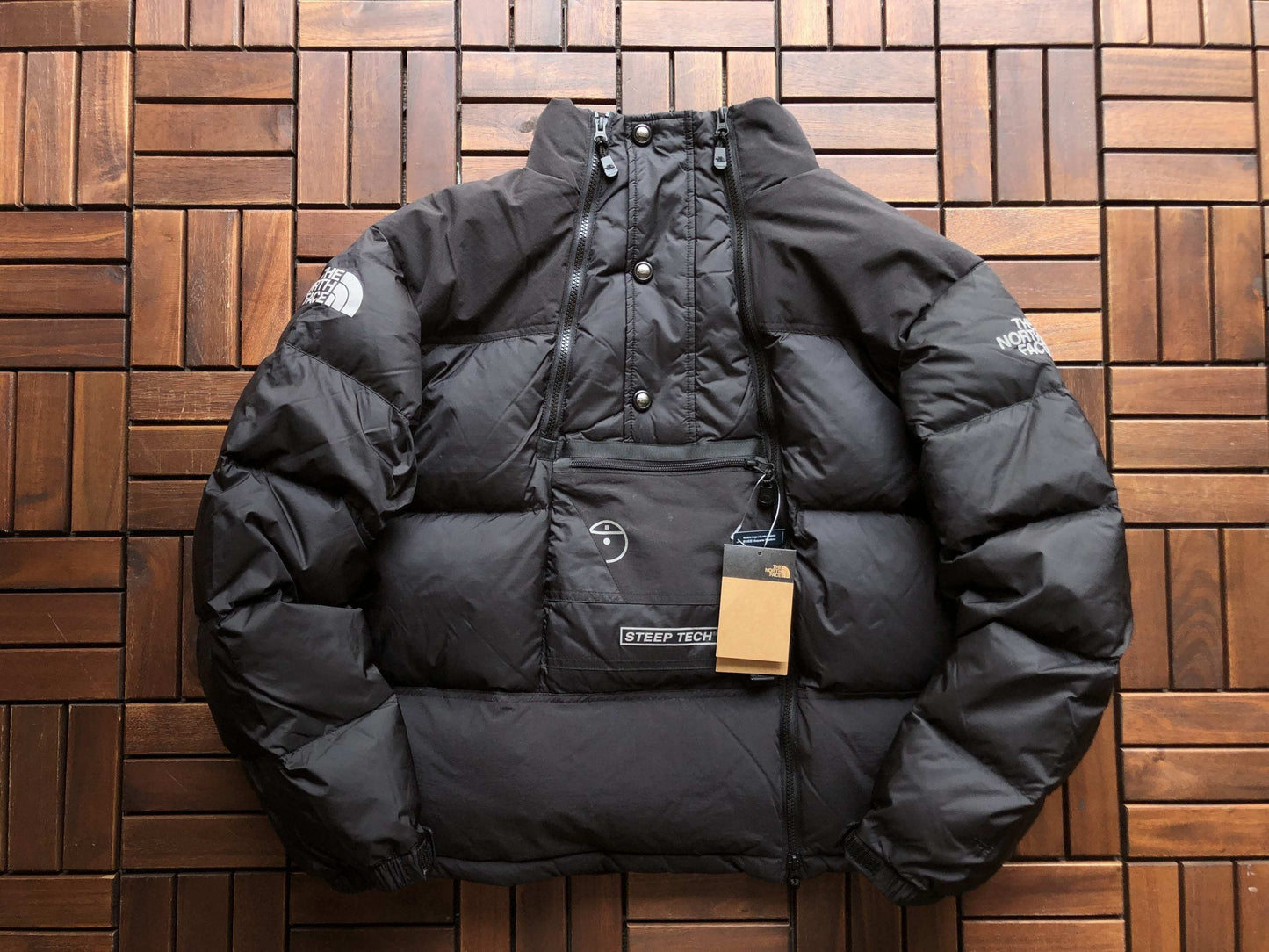 THΕ NΟΓTH FΛ℃Ε X DOWN JACKET