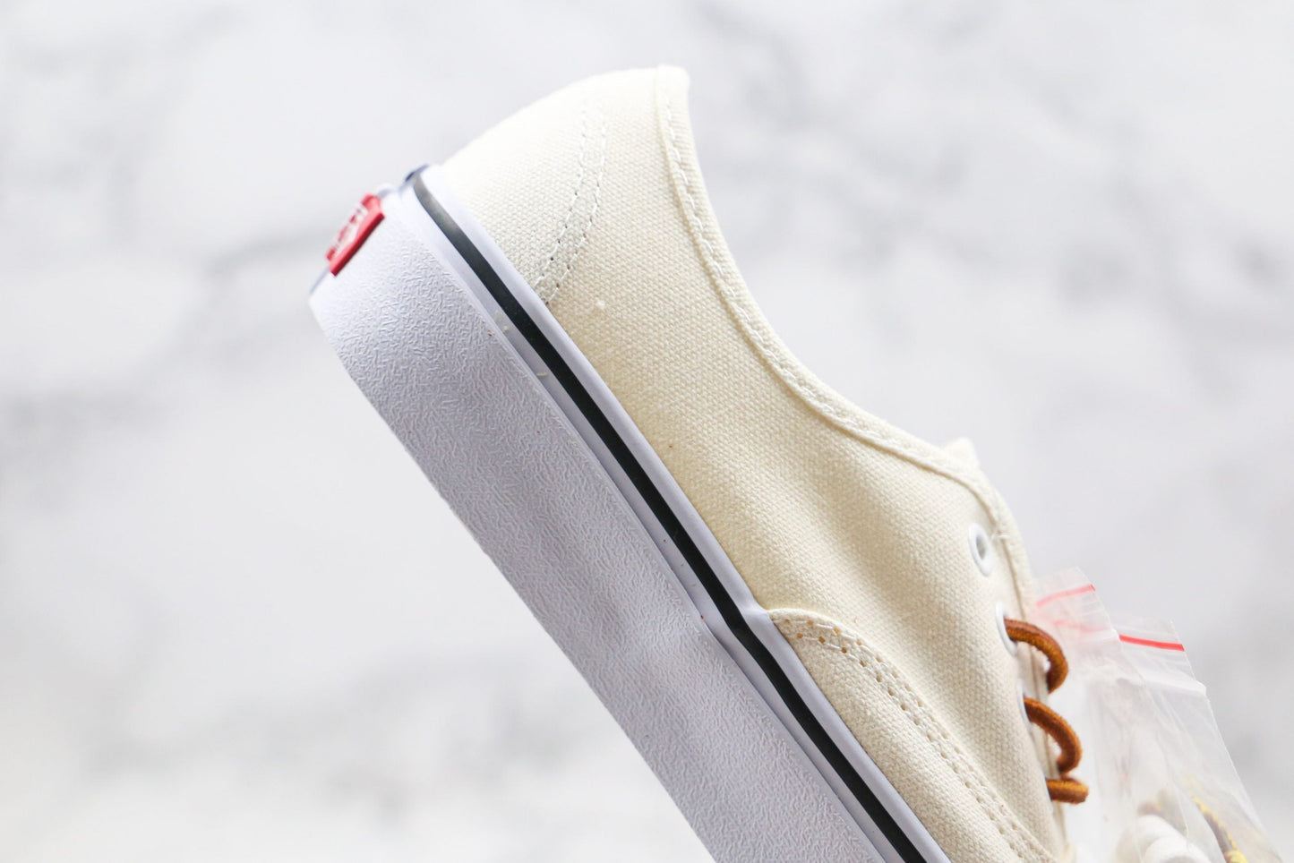 VANS - WHITE