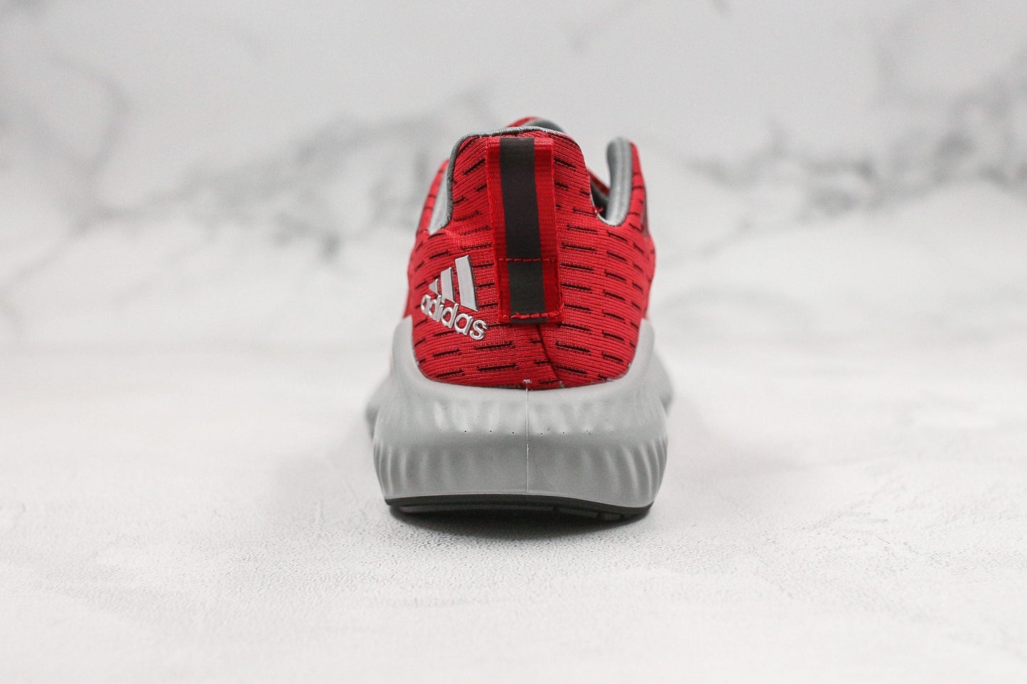 ADIDAS ALPHABOUNCE - RED